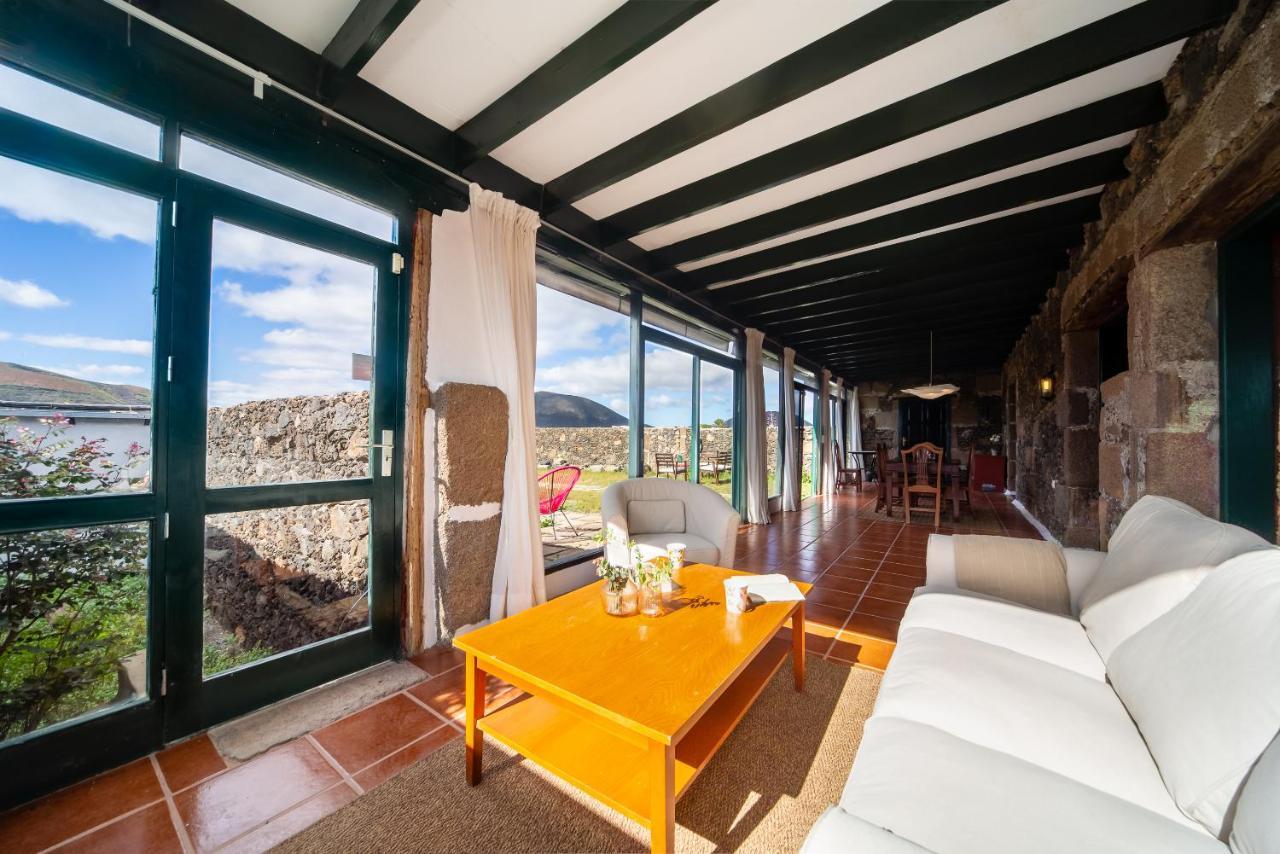 Villa Casa "Entre Vinedos" En Masdache Tías Exterior foto